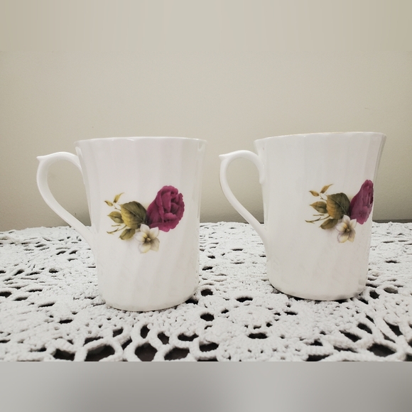 Royal Stuart 40th Anniversary Rose Mug (Set Of 2) Fine Bone China - Picture 3 of 6